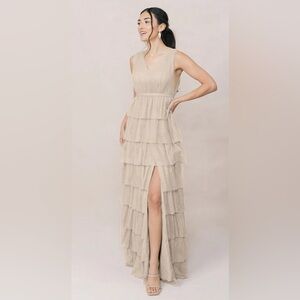 NEW Revelry Clove Tulle Maxi Dress Mist Gray Size 4 Tiered Formal Bridesmaid NWT